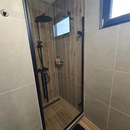 Ohuta-barn Vendeghaz Case de vacanță